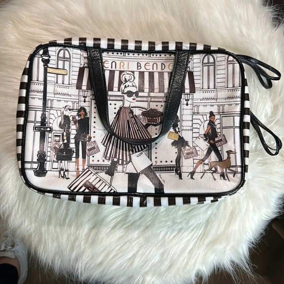 EUC HENRI BENDEL MEGAN HESS TRAVEL CASE - Picture 5 of 16